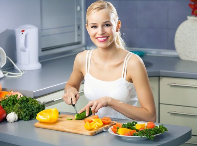 Preparar alimentos dietéticos saludables para un cuerpo delgado y saludable. 