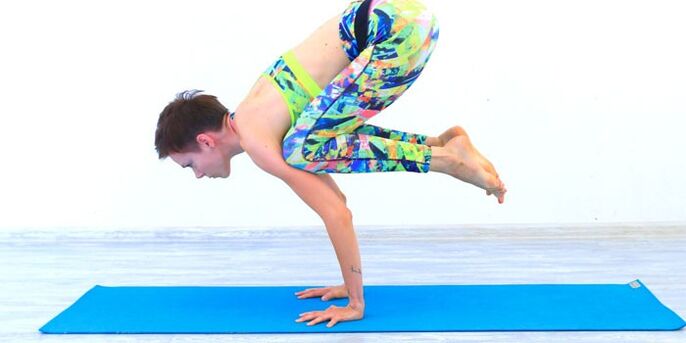 pose de yoga para bajar de peso foto 3